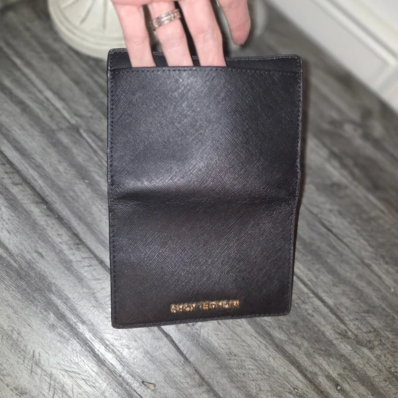Michael Kors Black Leather Wallet with Gold Logo - Picture 7 of 7